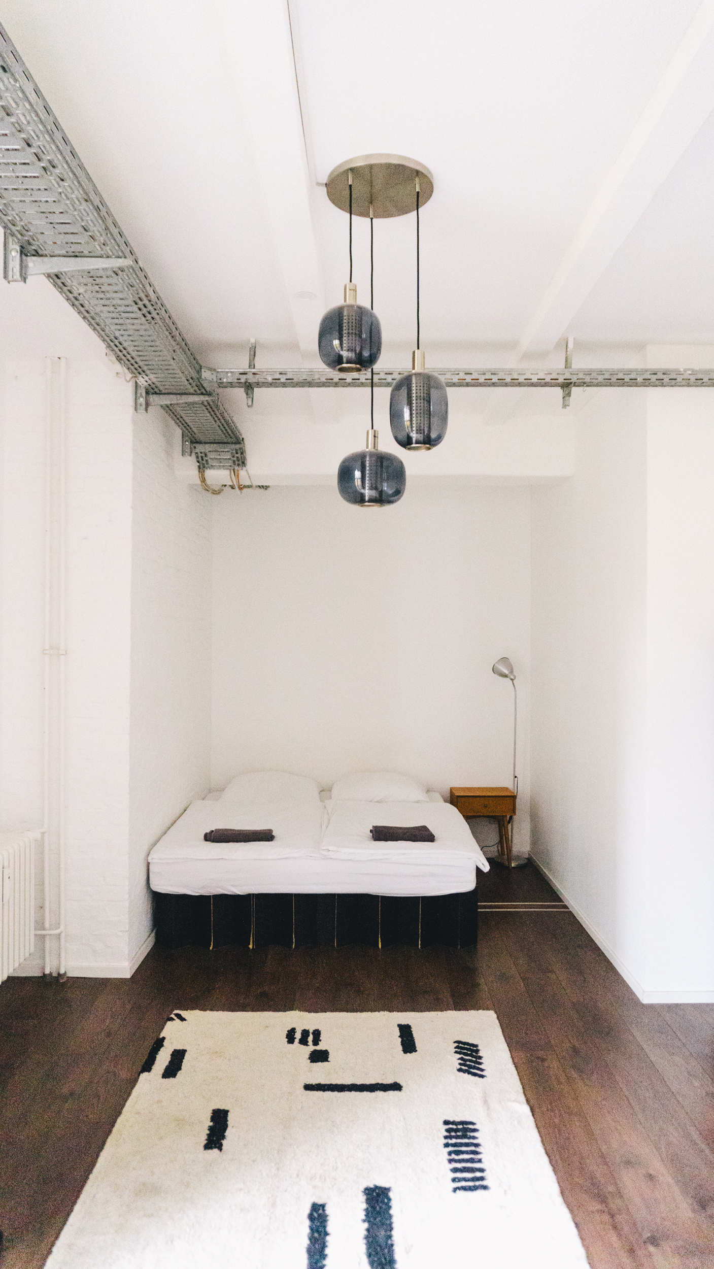 BONNIE DRES Airbnb by Marc Moudí-38