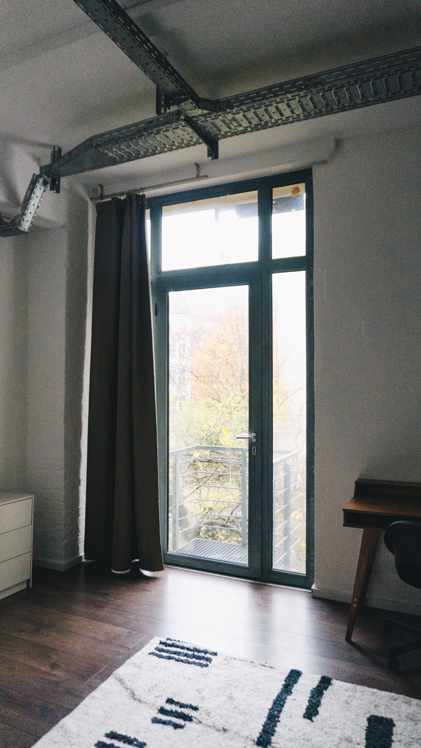 BONNIE DRES Airbnb by Marc Moudí-41