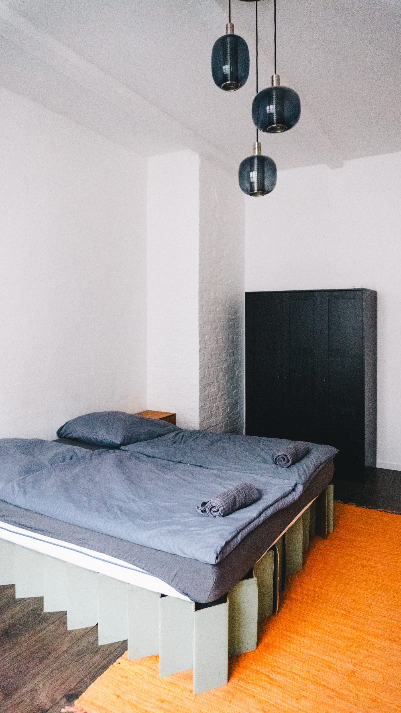 BONNIE DRES Airbnb by Marc Moudí-8