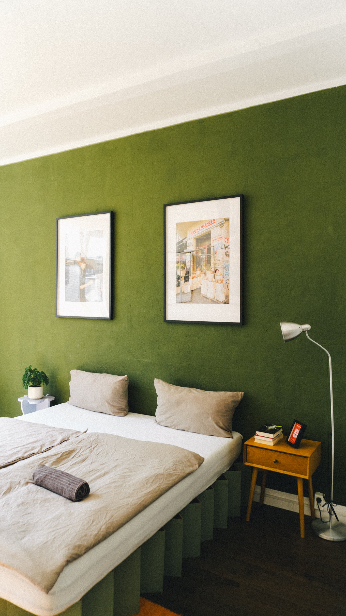 BONNIE DRES Room 3b