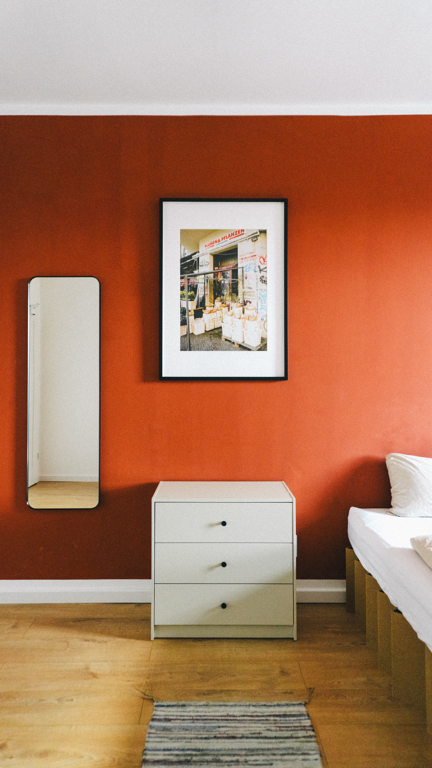 BONNIE MALU Room 10j