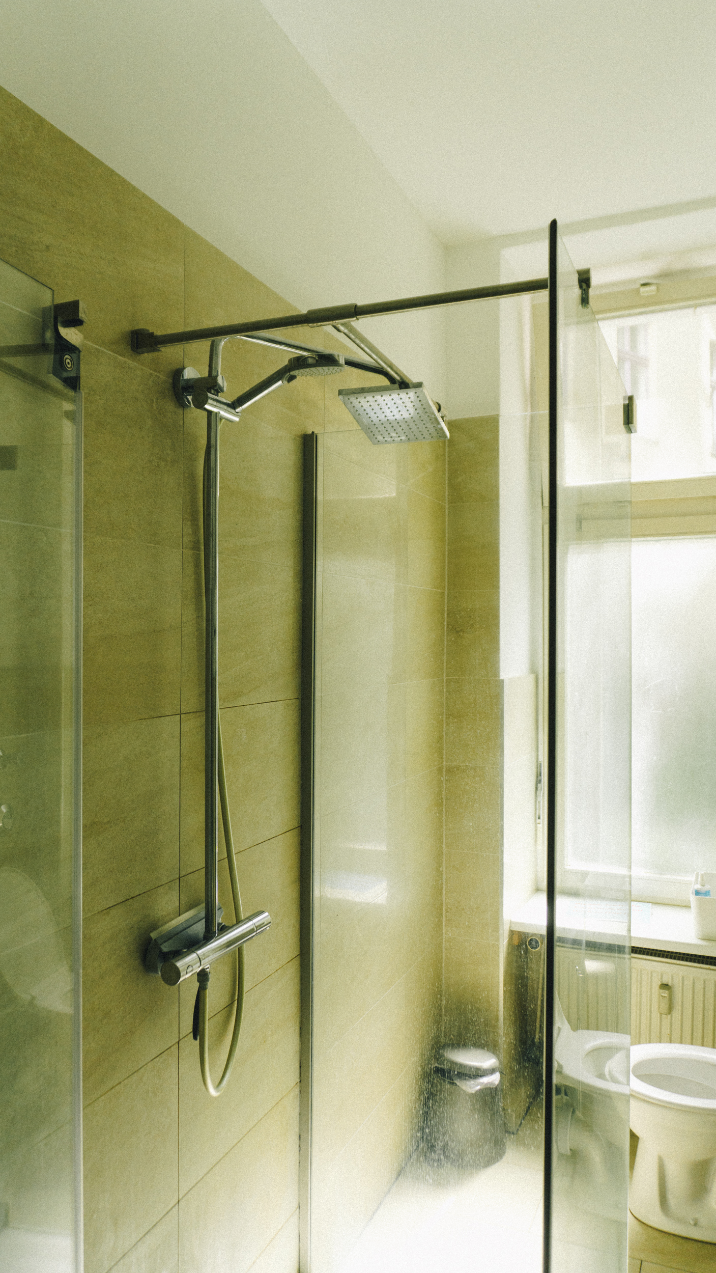 BONNIE MUSII Bathroom e