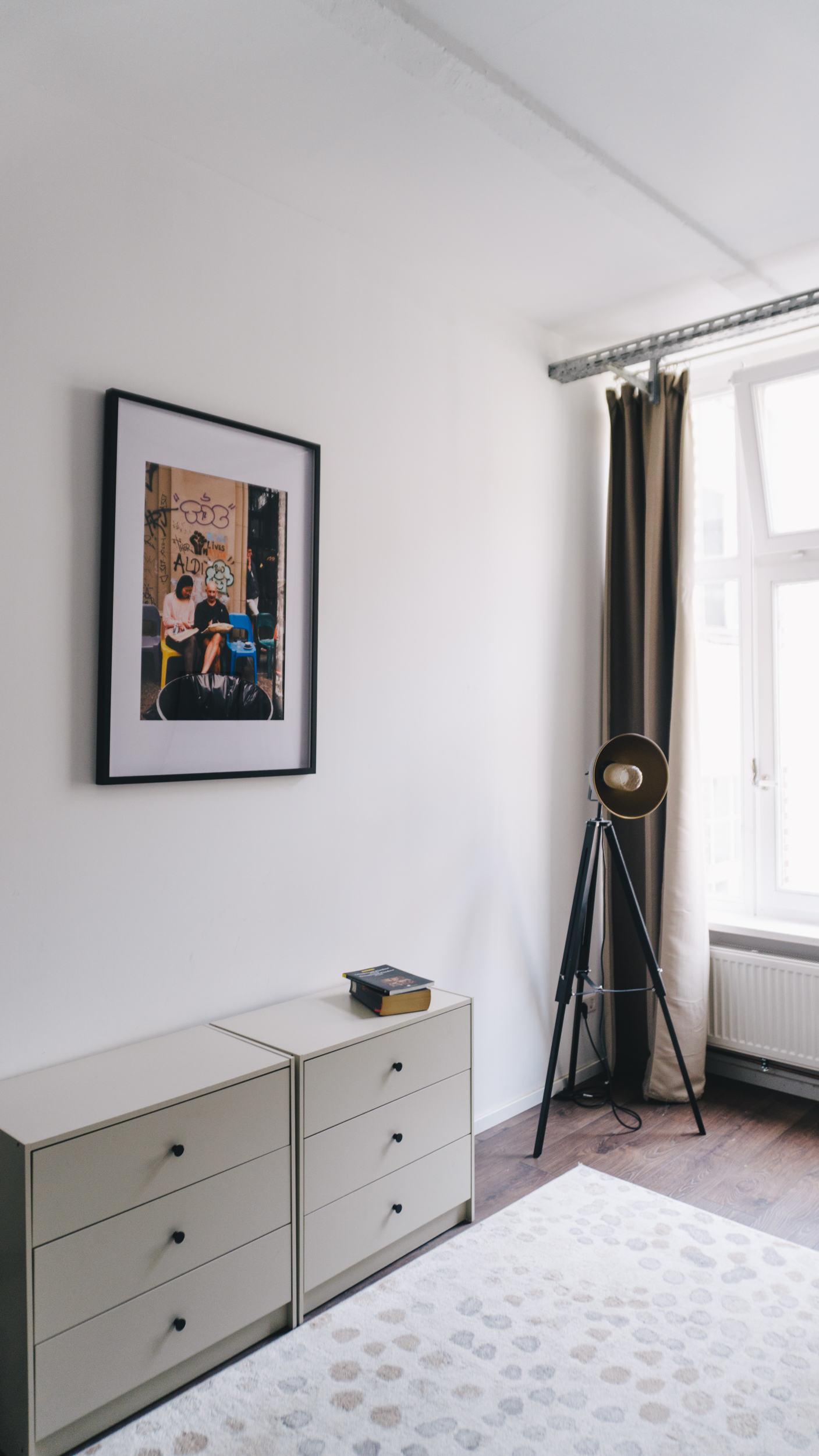 BONNIE DRES Room 2f